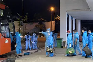 Thêm 5 chuyến bay đưa người dân Bình Định từ TP.HCM về quê