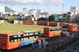 Phú Yên bắt đầu đón người dân gặp khó ở Đồng Nai về quê