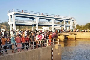 Tìm thấy thi thể 2 học sinh chết đuối khi tắm ở đập nước