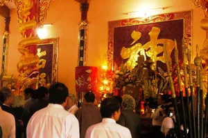 Thi phác thảo cụm tượng đài người có công mở đất Phú Yên