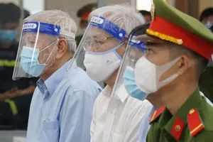 2 cựu chủ tịch tỉnh Khánh Hòa lãnh án tù