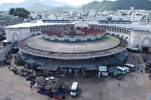 Phải cẩn trọng việc phá dỡ chợ Đầm tròn Nha Trang