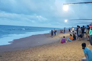 Phú Yên: Sóng biển cuốn 1 nữ sinh mất tích