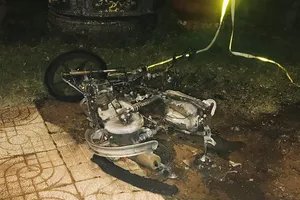 Người điều khiển bị xử lý nồng độ cồn, chủ đốt luôn xe máy