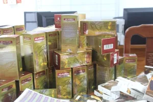 Bắt lô dầu cá Omega 3 giả do Trung Quốc sản xuất