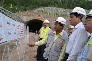 Kiên quyết loại bỏ những nhà thầu thi công yếu kém