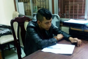 Xông vào nhà truy sát, bé gái 3 tuổi cũng không tha