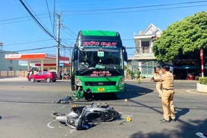 Khởi tố tài xế ô tô khách đuổi theo xe tải gây tai nạn chết người ở Gia Lai