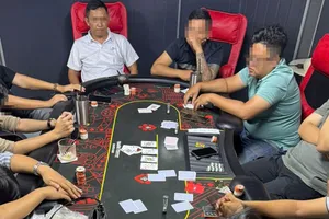  Triệt phá tụ điểm chơi bài Poker trong quán Bida AMAZING ở Cần Thơ