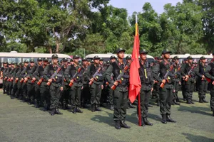 Bộ công an khen thưởng tập thể, cá nhân xuất sắc trong diễu binh, diễu hành đại lễ 30-4