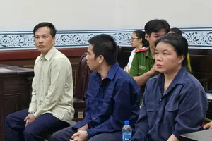 Đến trại tạm giam Chí Hòa đón người thân mới phát hiện bị lừa gần 2 tỉ đồng 'chạy án'