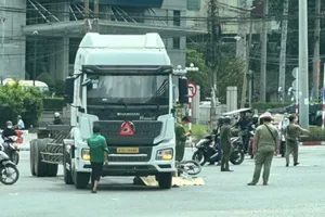 Người đàn ông tử nạn thương tâm tại ngã tư 'tử thần' ở Đồng Nai