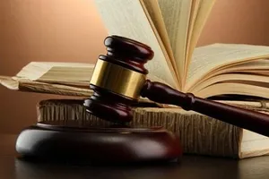 Giữ tiền làm răng của khách, 2 nhân viên phòng khám nha khoa vướng lao lý