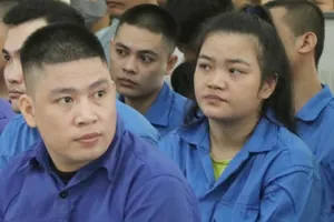 Xét xử nhóm 37 bị cáo gọi điện giả danh cán bộ, thao túng tâm lý để lừa đảo