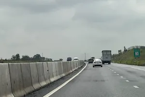 Hạn chót 1-10: Chủ xe không làm điều này, ô tô sẽ bị 'chặn' tại trạm thu phí
