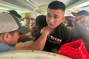 Bắt giữ nhóm chuyên trà trộn vào khách du lịch ở Đà Nẵng để cướp giật