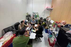 Phá đường dây sản xuất yến giả, lừa dối người tiêu dùng