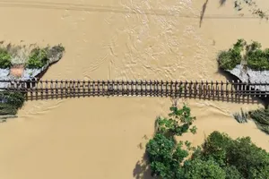 18 người chết và mất tích, thiệt hại hơn 7.000 tỉ đồng vì mưa lũ sau bão số 11