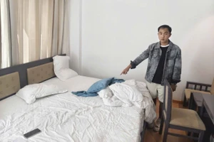 Thanh niên 25 tuổi đưa bạn gái 13 tuổi vào khách sạn để giao cấu