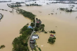 Thủy điện Sông Ba Hạ phải xả lũ tương đương hơn 30 lần lưu lượng chạy máy