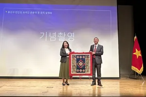 Bình Định sang Hàn Quốc quảng bá, hợp tác du lịch