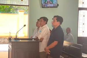 Bị cưỡng chế vì xây nhà không phép rồi được bồi thường, cấp sổ hồng 