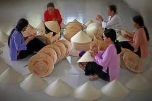 Nghề chằm nón ngựa Phú Gia là di sản văn hóa phi vật thể quốc gia