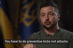 Tổng thống Ukraine Vladimir Zelensky trả lời phỏng vấn với kênh BBC ngày 7-10. Ảnh: BBC