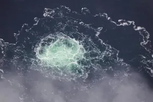 Rò rỉ tại đường ống Nord Stream ở Biển Baltic. Ảnh: AFP