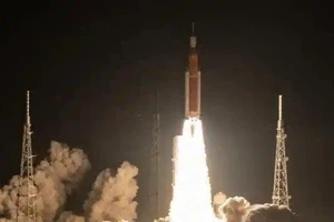 NASA khởi động sứ mệnh thám hiểm Mặt Trăng Artemis 1 sau nhiều lần trì hoãn