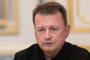 Bộ trưởng Quốc phòng Ba Lan - ông Mariusz Blaszczak. Ảnh: REUTERS