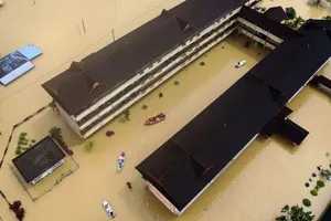 VIDEO: Hơn 70.000 người ở Malaysia phải sơ tán vì lũ lụt 