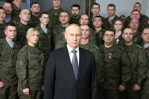 Tổng thống Nga Vladimir Putin phát biểu thông điệp năm mới 2023 tại Trụ sở Quân khu miền Nam (Nga) ngày 31-12-2022. Ảnh: VĂN PHÒNG TỔNG THỐNG NGA