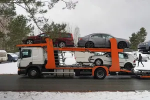 Lithuania tặng xe của các tài xế vi phạm nồng độ cồn cho Ukraine 