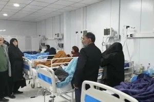 Nhiều nữ sinh Iran nhập viện do bị đầu độc. Ảnh: ASHARQ AL QUASAT