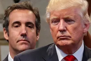 Ông Donald Trump (phải) và cựu luật sư của ông là ông Michael Cohen. Ảnh: REUTERS