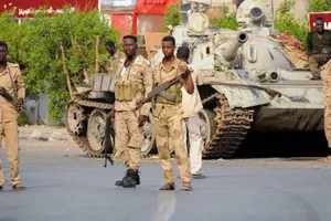 Binh sĩ của Lực lượng Vũ trang Sudan (SAF) ngày 20-4. Ảnh: AFP