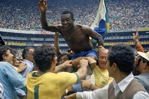 Tên của 'Vua bóng đá' Pelé được thêm vào từ điển
