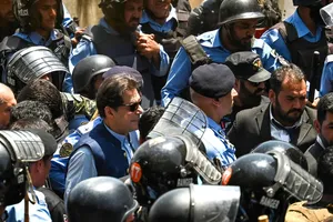 Ông Imran Khan được tại ngoại 