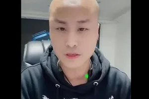 Tử vong sau khi uống 7 chai rượu trên sóng livestream