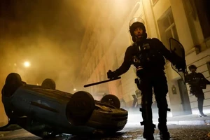 Bạo loạn Pháp: Hơn 3.000 người bị bắt, ông Macron sẽ gặp lãnh đạo quốc hội