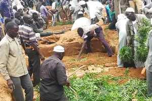 Phát hiện mộ tập thể chôn 87 thi thể chết chưa đầy tháng