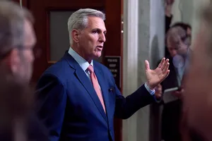 Chủ tịch Hạ viện Mỹ đề cập khả năng luận tội Tổng thống Biden