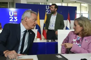 EU, Bắc Kinh lời qua tiếng lại liên quan cáo buộc TQ trợ giá xe điện 