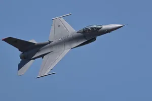 Tiêm kích F-16 Mỹ rơi ngoài khơi Hàn Quốc