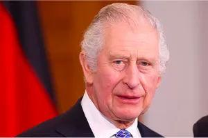 Vua Charles III nhập viện 