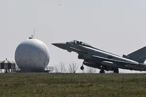 NATO mở rộng căn cứ không quân gần Ukraine lên quy mô lớn nhất châu Âu