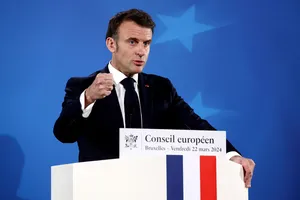 Ông Macron: Thật sai lầm khi nghĩ Nga sẽ dừng chân ở Donbass, Crimea