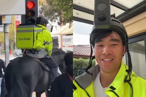 Sốt hình ảnh chàng shipper cưỡi ngựa giao hàng