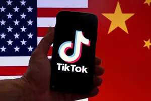 Ông Biden ký luật yêu cầu TikTok thoái vốn ở Mỹ, chuyện gì tiếp theo?